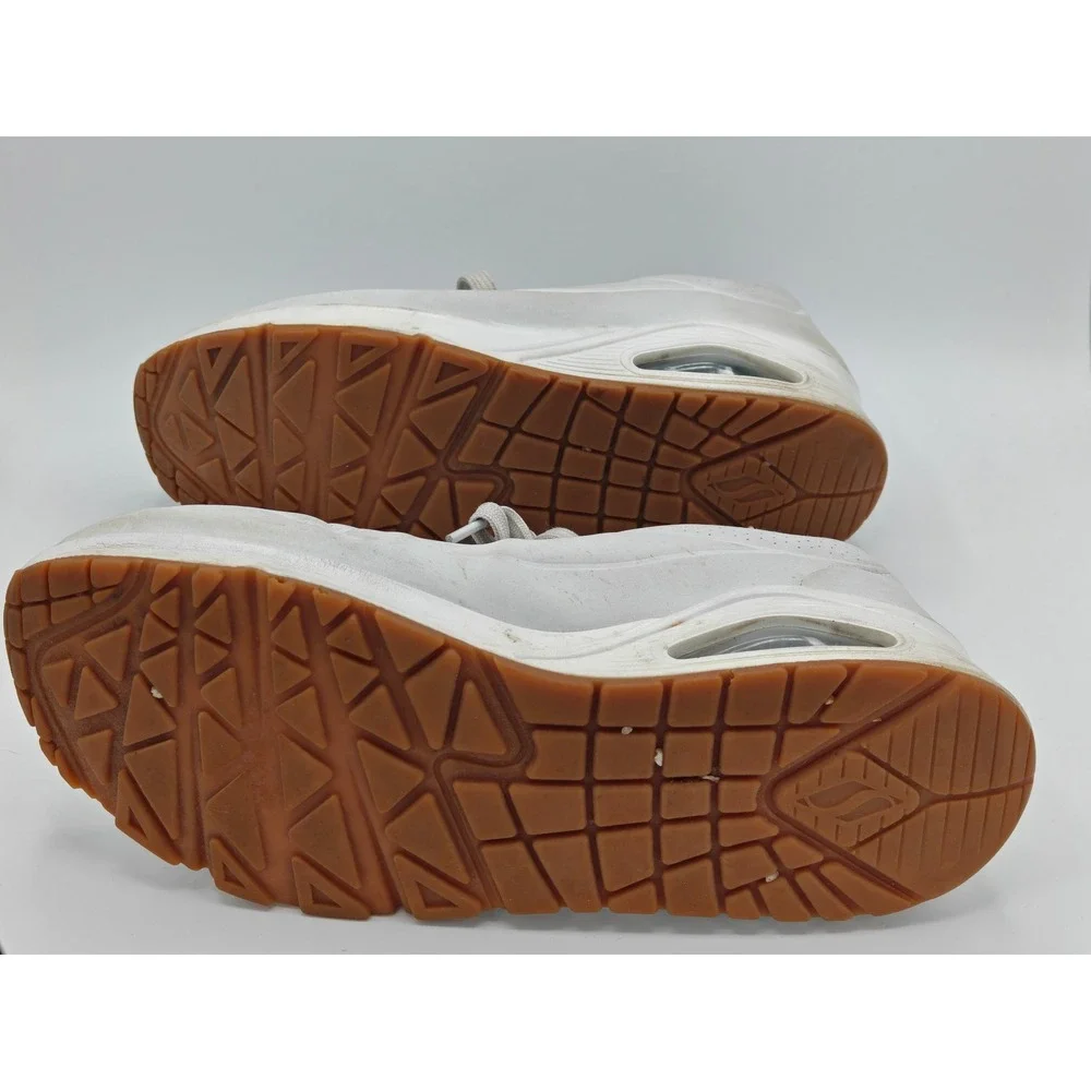 Skechers Los Angeles Uno Stand On Air Womens 9.5‎ White Sneakers 73690 Gum Sole